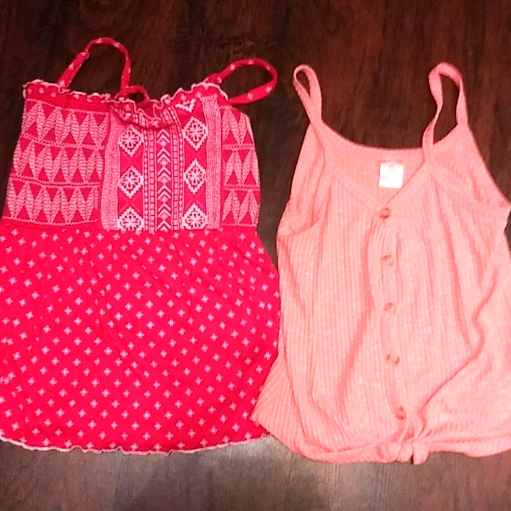 Spaghetti strap shirt bundle